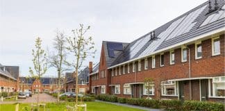 Koopwoningen stegen in de maand maart gemiddeld 5% in prijs in vergelijking met een maand eerder. Het aantal transacties nam toe met 13%. - Foto: Canva